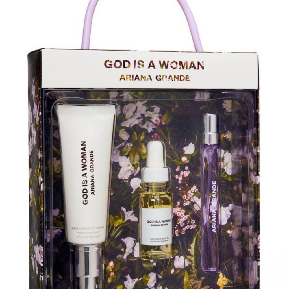 Ariana Grande God Is A Woman Floral Set
